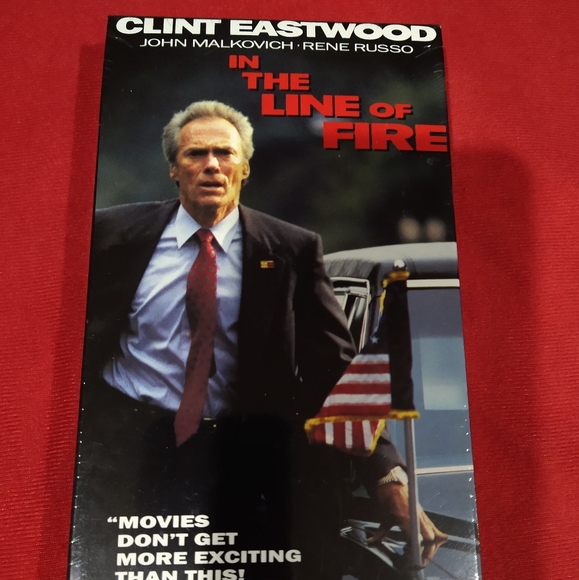 New In the Line of Fire VHS Tape, Clint Eastwood - Picture 1 of 6